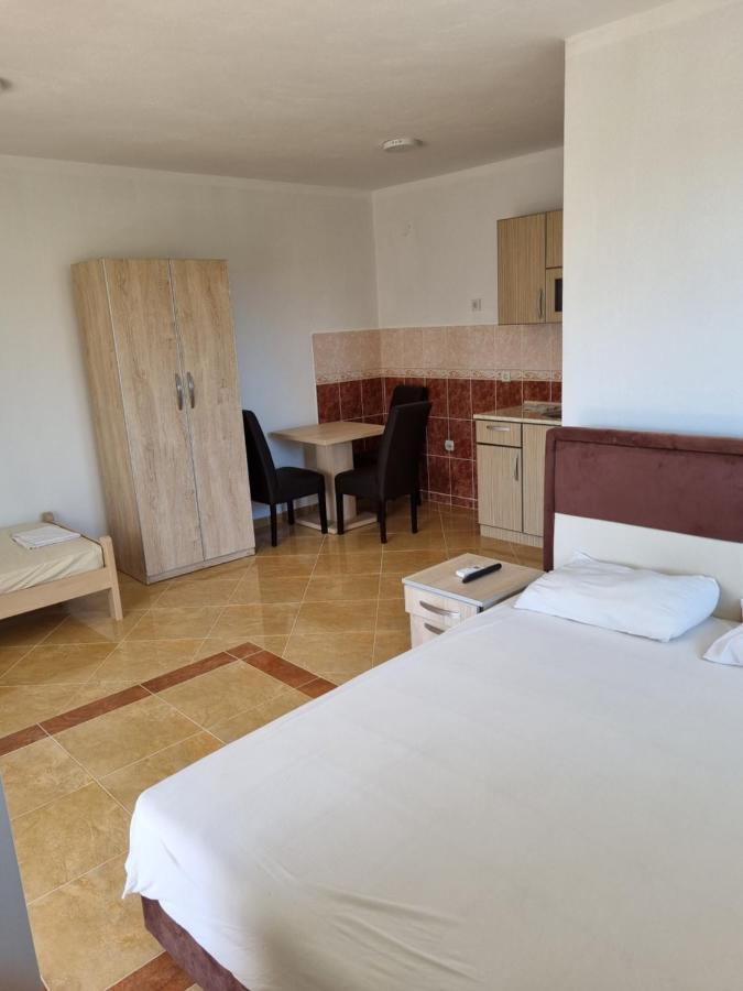 באר Apartmani Ani מראה חיצוני תמונה