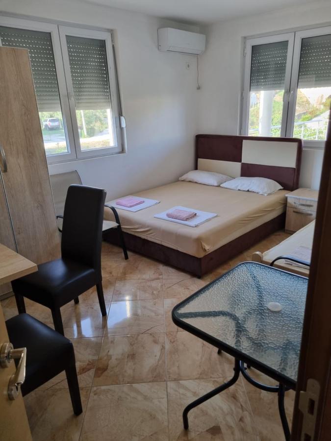 באר Apartmani Ani מראה חיצוני תמונה