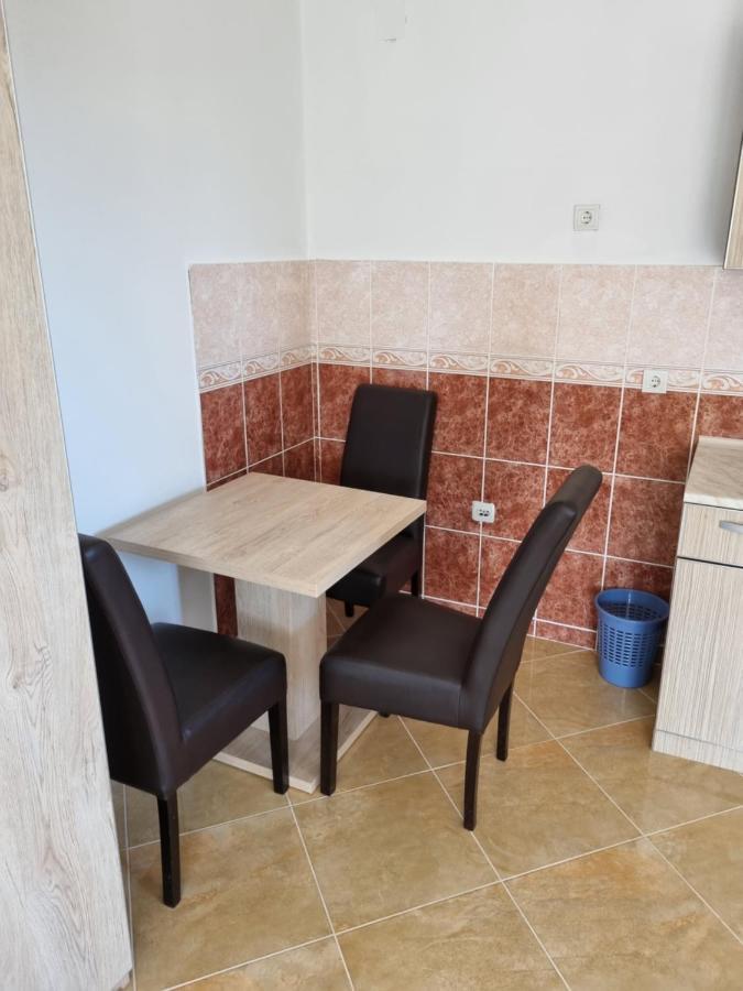 באר Apartmani Ani מראה חיצוני תמונה